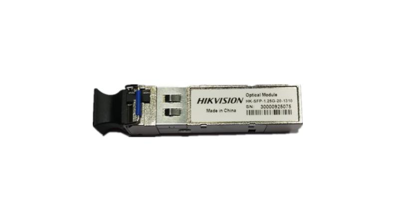 Modul SFP din seria HK-SFP-1.25G, suporta Ethernet 1.25G, alimentare 3.3 VDC dintr-o singura sursa, in conformitate cu standardul ROHS, 2 conectoare LC, tip fibra SMF, duplex fiber, 9/125um, rata date 1250 Mbps, distanta 0-20 km, lungime de unda Tx1310nm/Rx1310nm, TX Power -6 ~-1dBm, RX Sens (Max.)