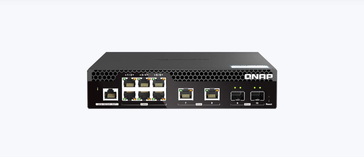 Switch QNAP M2106R CPU Marvell 98DX2528, 6 porturi 2.5Gbps, 2 porturi 10Gbps SFP+, 2 porturi 10GbE RJ45, rackabil, web-managed, garantie2 ani - PC, Periferice & Software