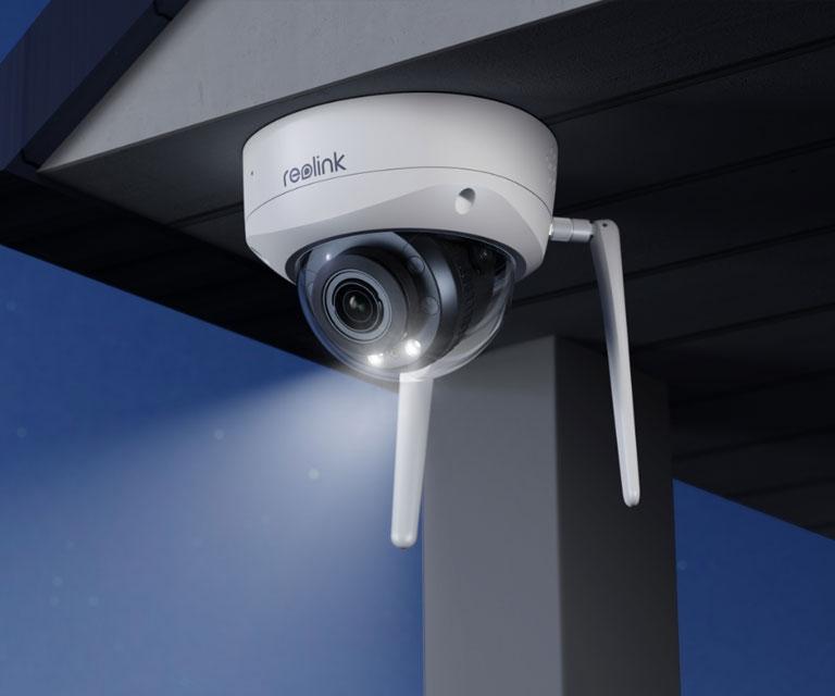 Camera de supraveghere Reolink RLC-843WA; W437 Senzor: 1/2.8″ CMOS Rezolutie video: 8 Megapixeli (3840 x 2160 pixeli) Cadre/secunda: 15 FPS Lentila varifocala: 2.7-13.5mm Diafragma: F1.6 Unghi de vizualizare: orizontal: 105°- 31°/ vertical: 55°- 17° Distanta iluminator IR: 30 m Numar LED-uri IR: 4 - Camere supraveghere IP